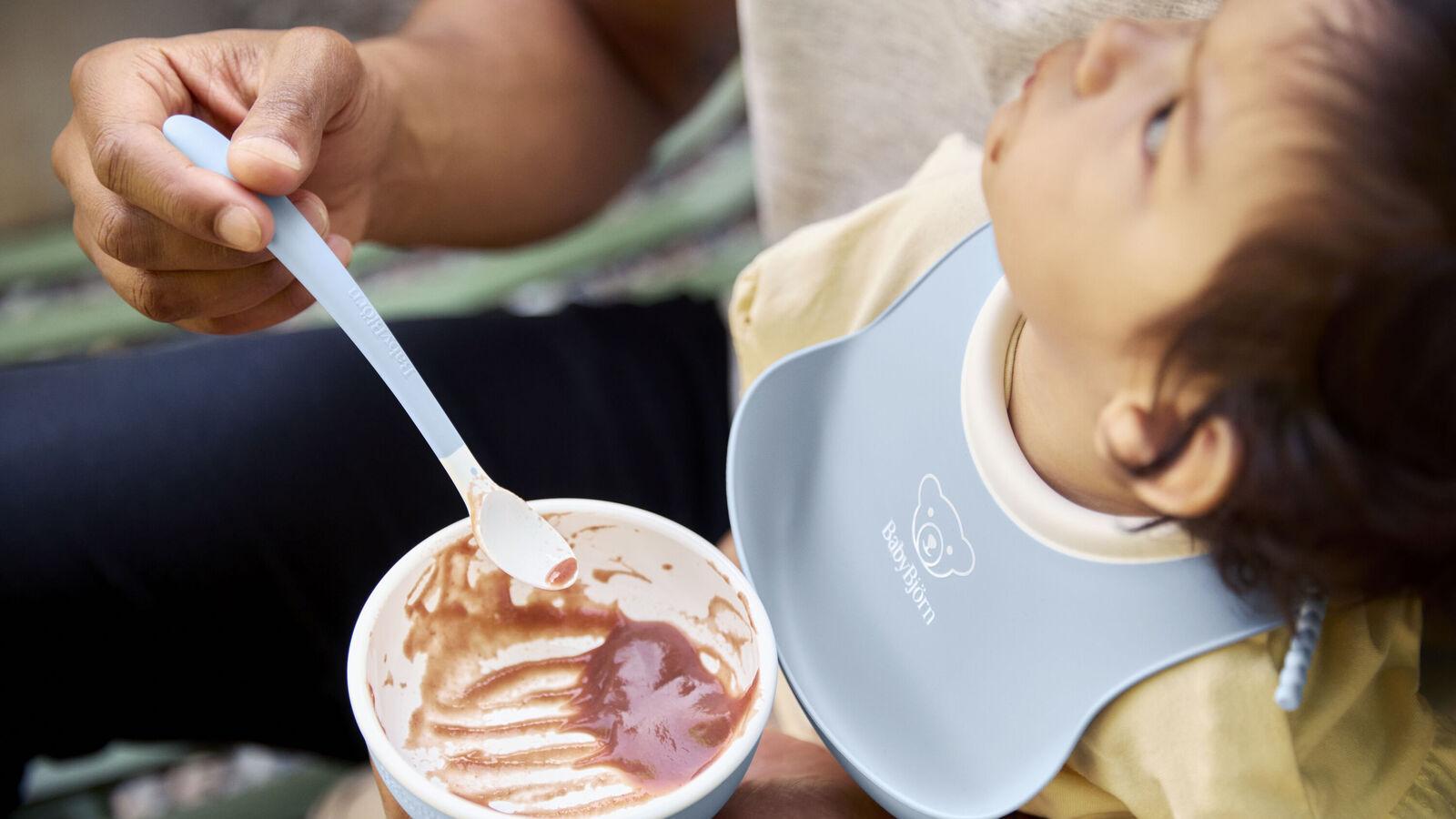 Baby Feeding Set powder blue BabyBjörn